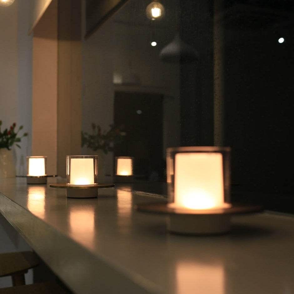 Moderne Draadloze Tafellamp met Kaars