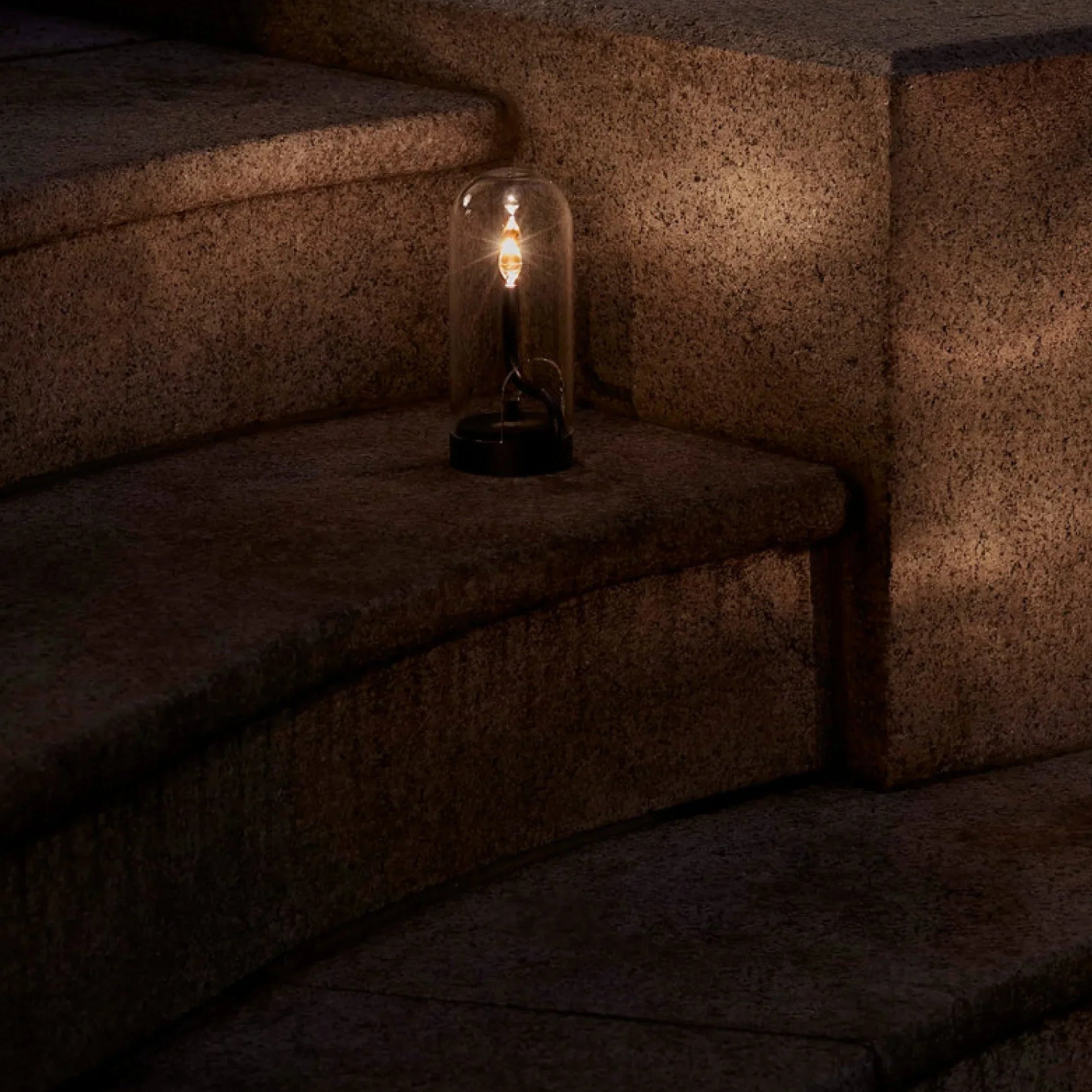 Luxe Tafellamp Met Glazen Koepel & Dimbare LED-vlamlamp Voor Moderne Interieurs
