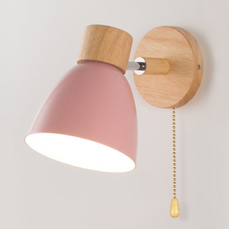 Wandlamp in Scandinavisch hout