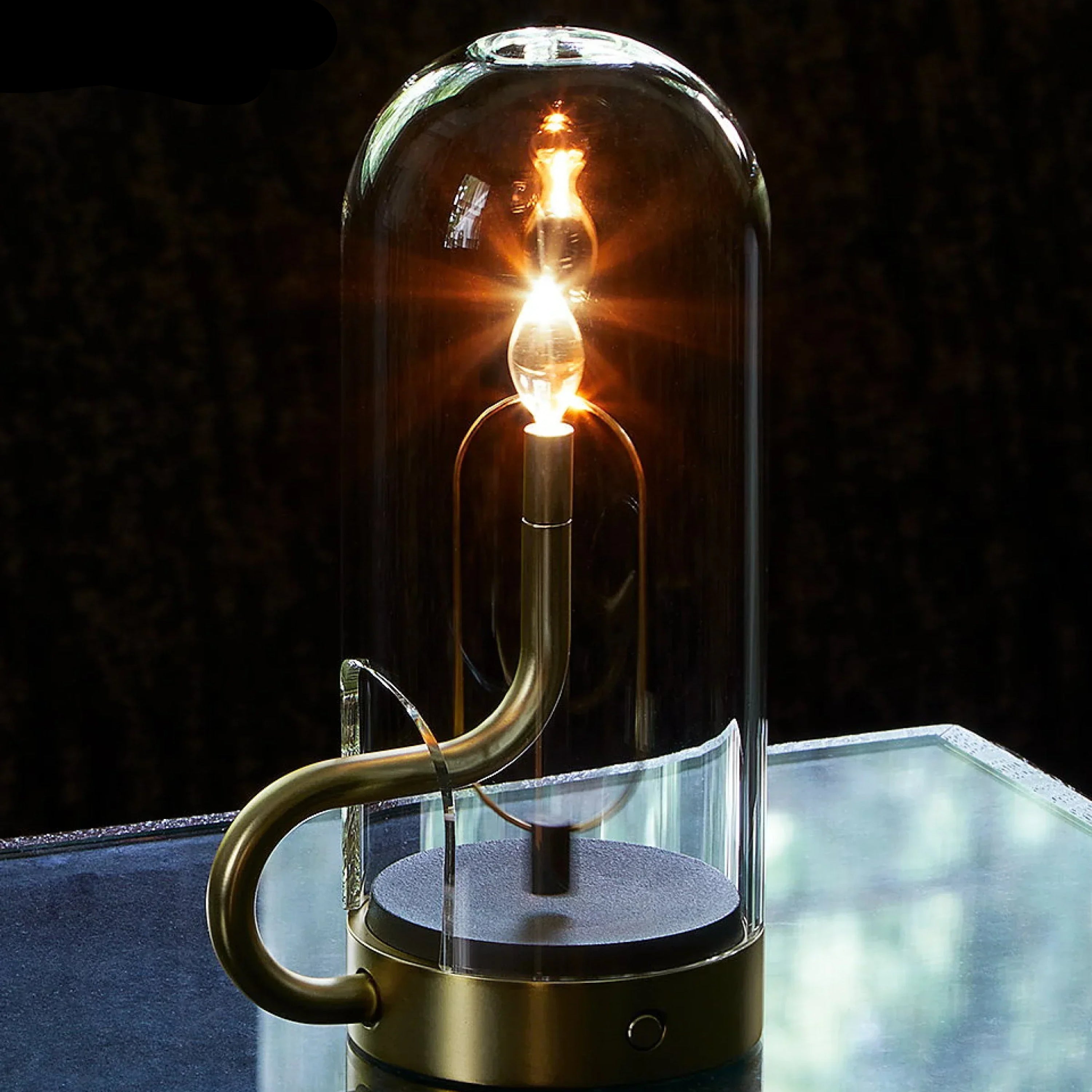 Luxe Tafellamp Met Glazen Koepel & Dimbare LED-vlamlamp Voor Moderne Interieurs