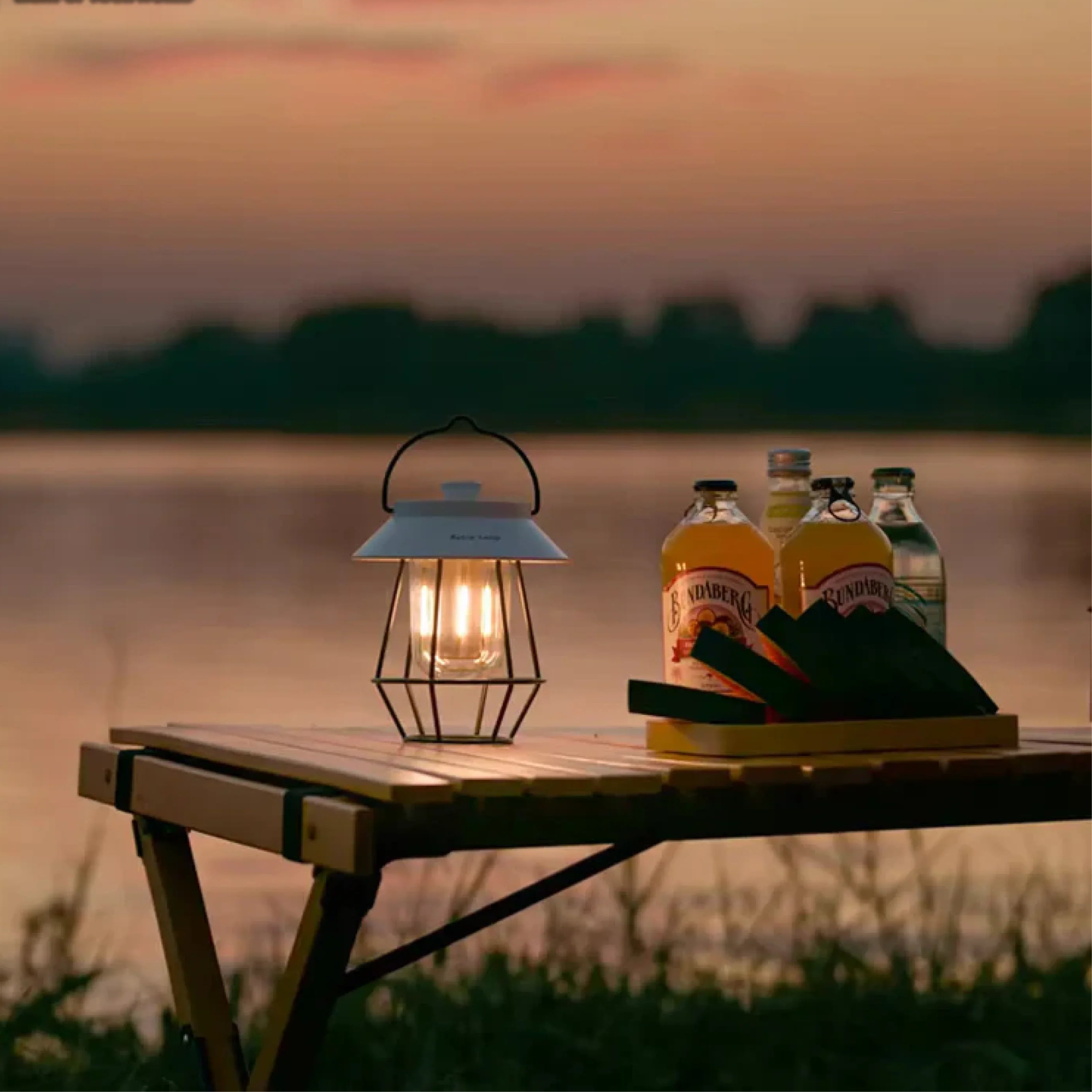 Vintage LED Tafellamp met Warm Licht & Draagbaar Kooi Ontwerp